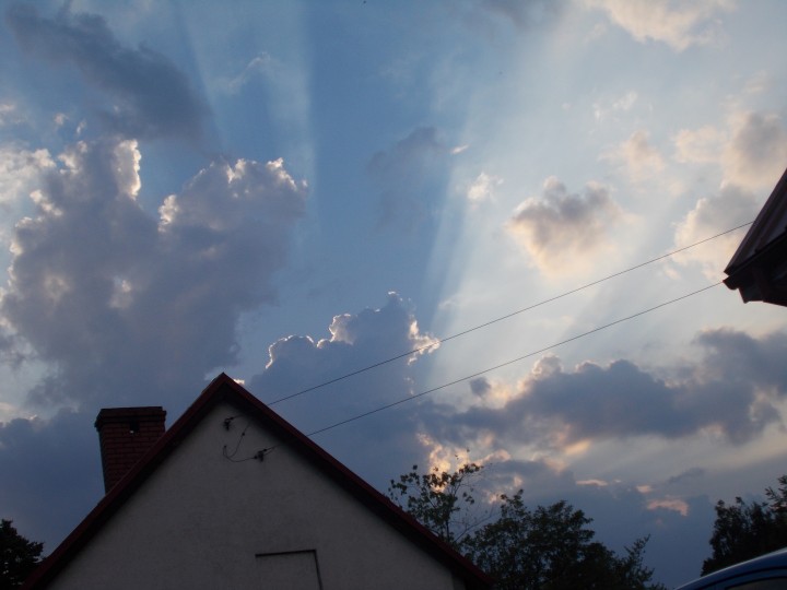 Zachód słońca w chmurach